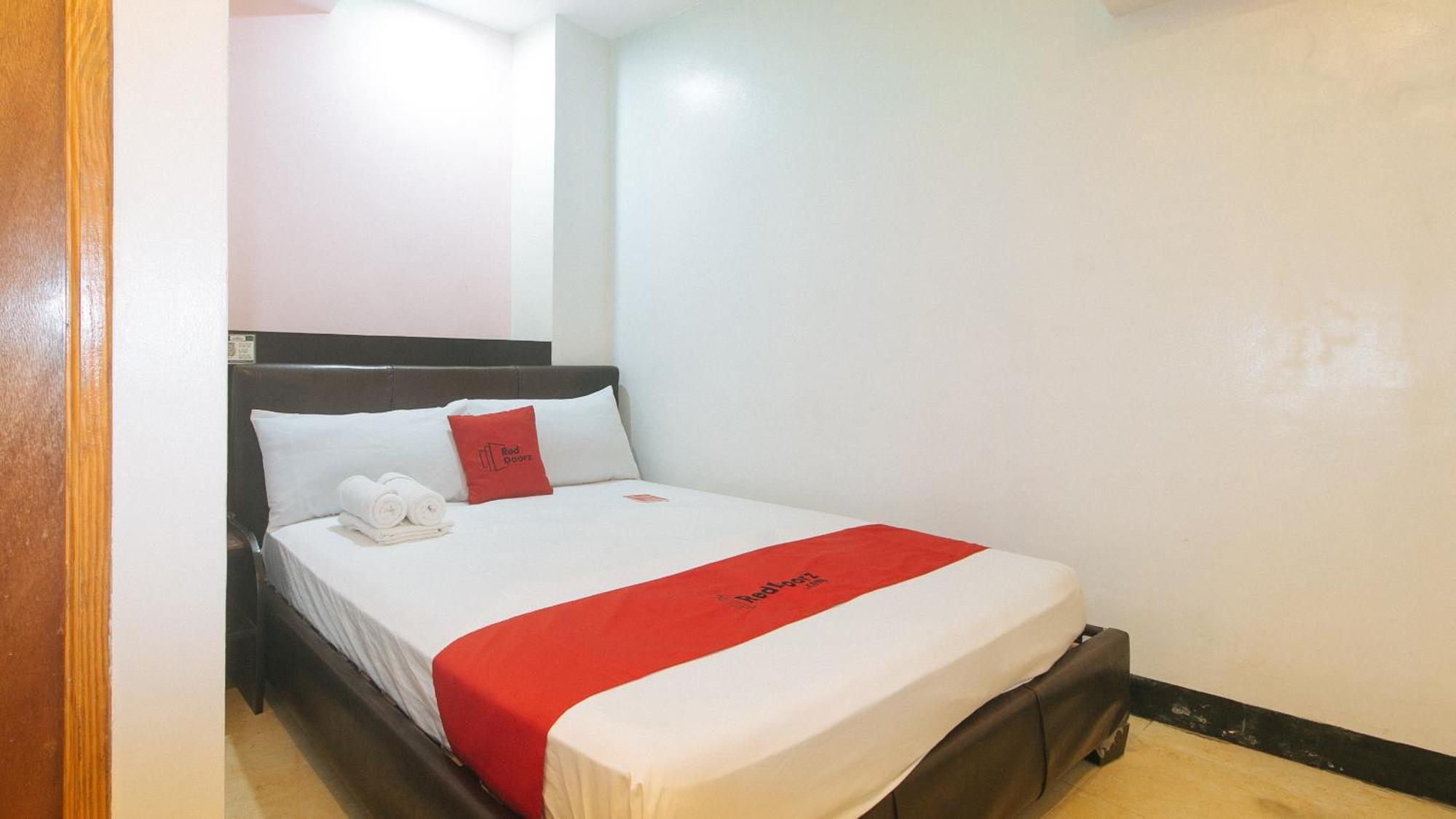 Reddoorz At Ranchotel Alabang 马尼拉 外观 照片